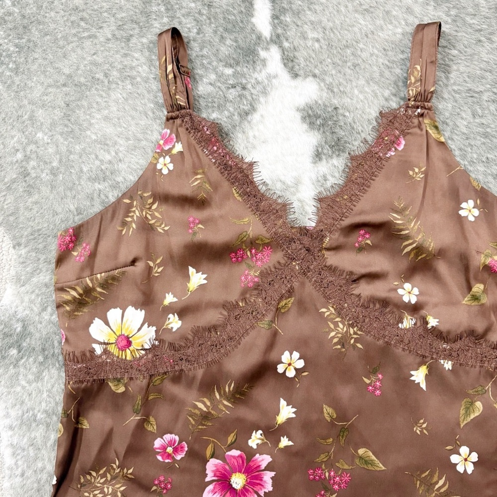 Old Navy Lace Trimmed Floral Satin Cami Top Medium - Picture 2 of 10